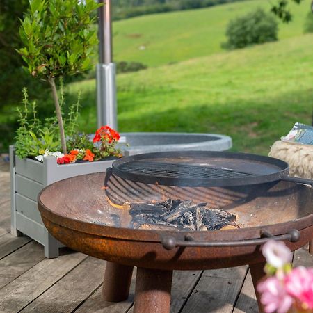 Tilbury Shepherd Huts With Hot Tubs Plus Holiday Cottages West Bagborough Exterior foto
