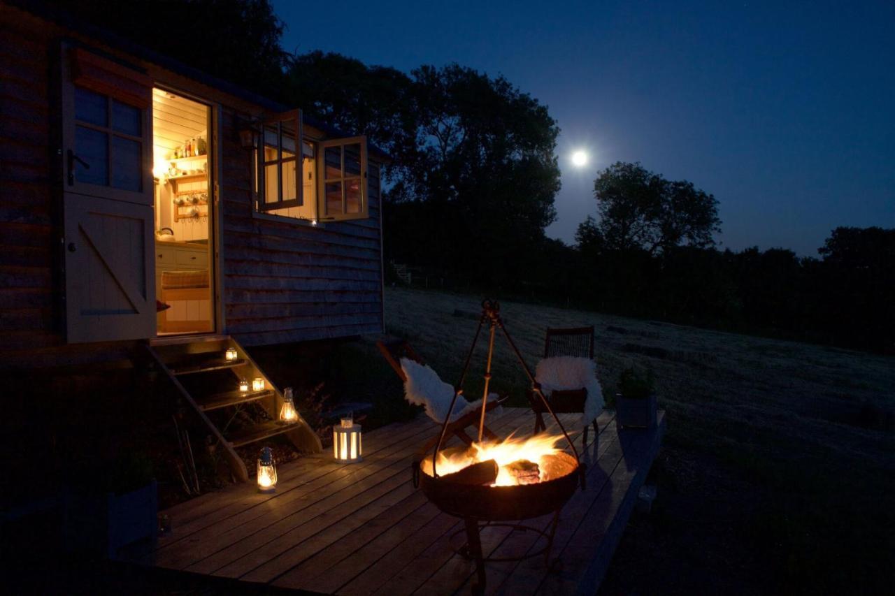 Tilbury Shepherd Huts With Hot Tubs Plus Holiday Cottages West Bagborough Exterior foto