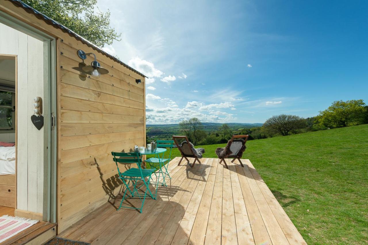 Tilbury Shepherd Huts With Hot Tubs Plus Holiday Cottages West Bagborough Exterior foto